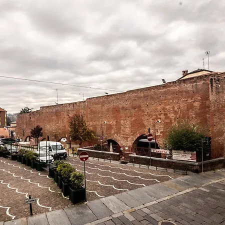 아파트 Domus Antiche Mura - Vista Torre Rossa, Centro Asti, No Ztl 아스티